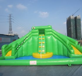 T8-367 Crocodile Inflatable Slide